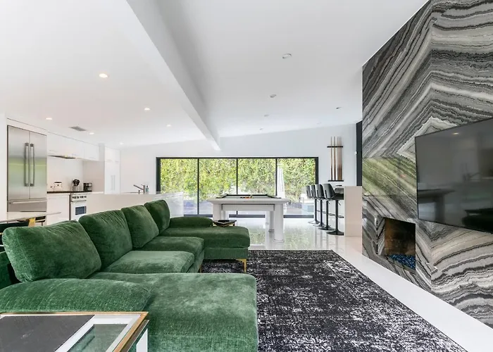 $3M Modern Hollywood New Construction Villa Oasis